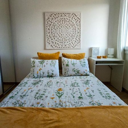 Private Room In Renovated Apartment - Tram 1 Min Walk Nizza Exterior foto