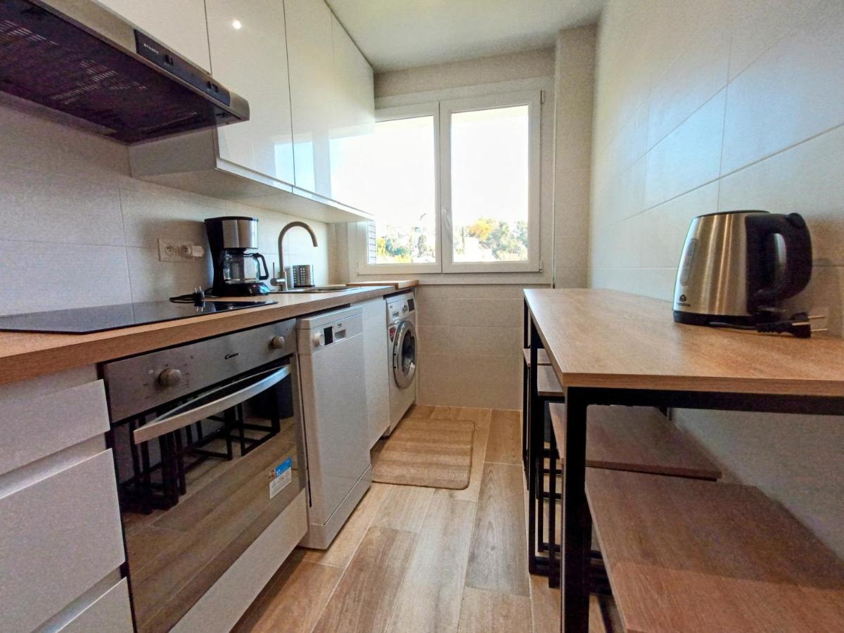 Private Room In Renovated Apartment - Tram 1 Min Walk Nizza Exterior foto