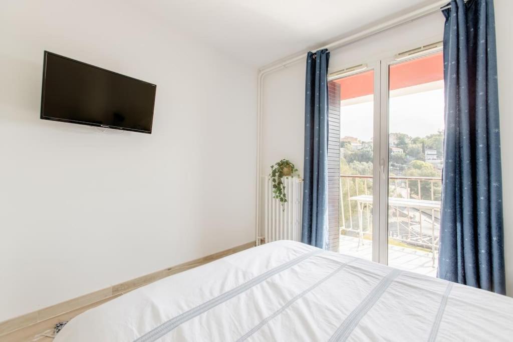 Private Room In Renovated Apartment - Tram 1 Min Walk Nizza Exterior foto