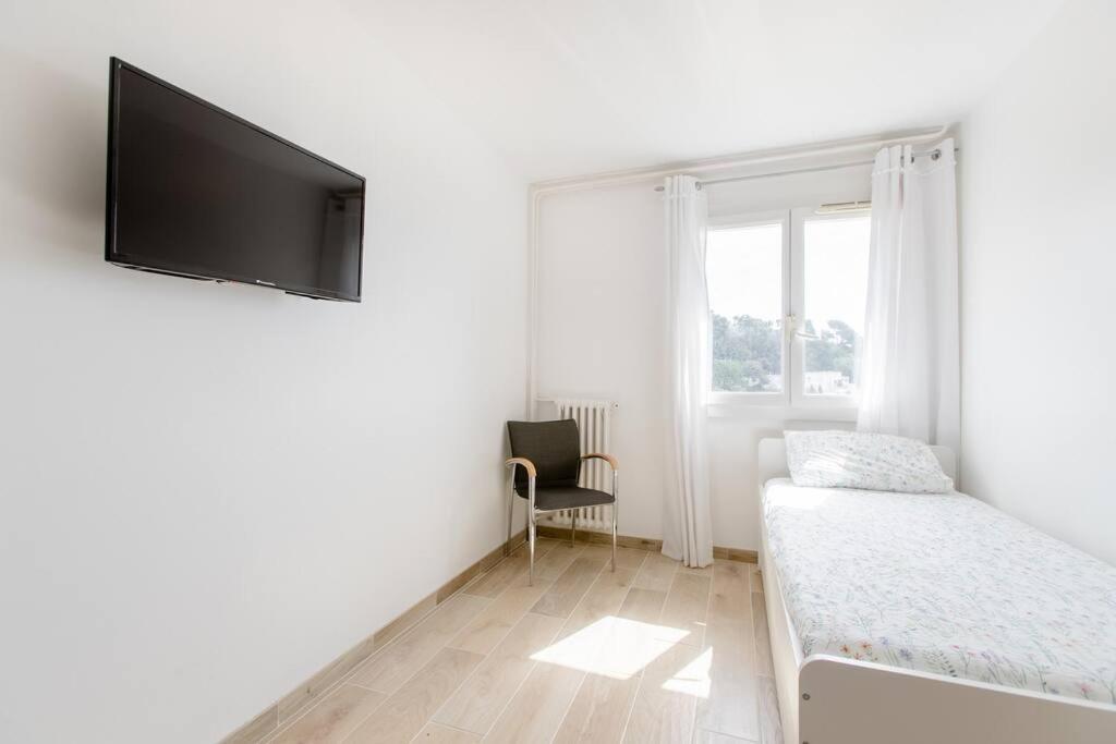 Private Room In Renovated Apartment - Tram 1 Min Walk Nizza Exterior foto