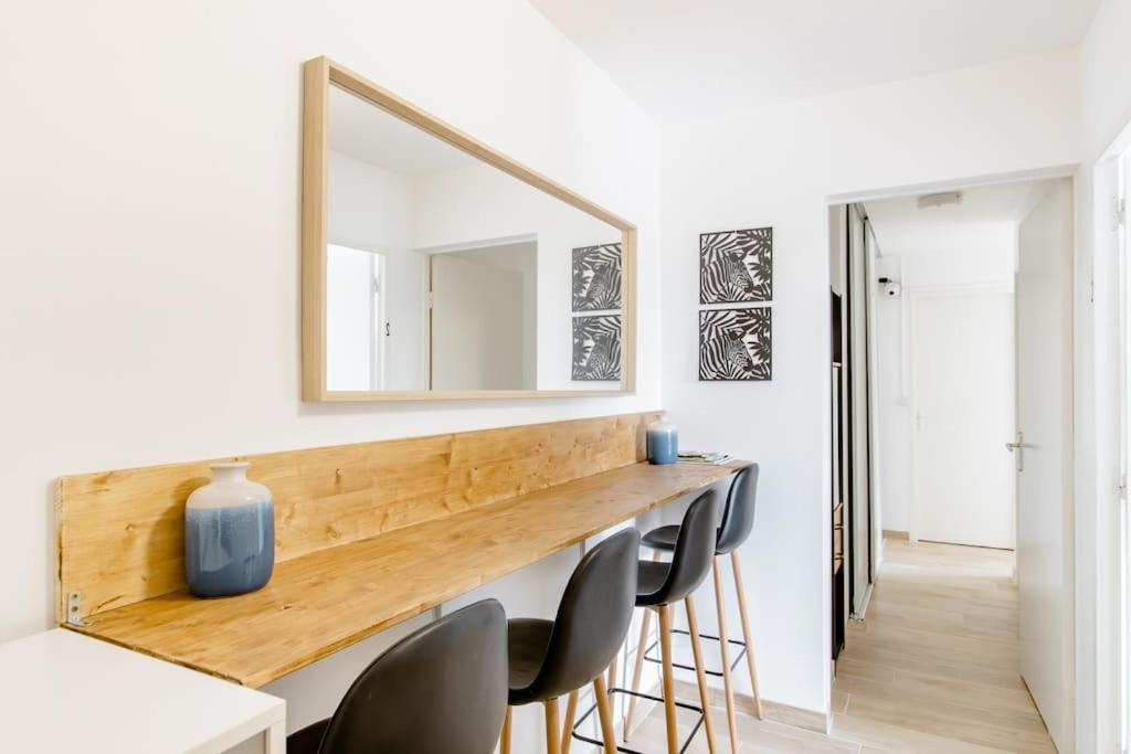Private Room In Renovated Apartment - Tram 1 Min Walk Nizza Exterior foto